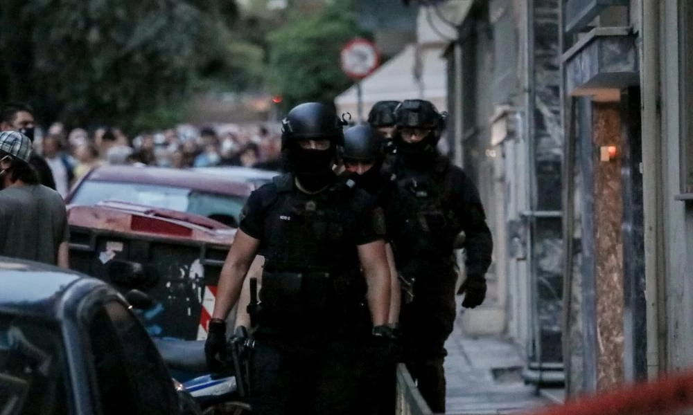 Πετράλωνα: Πήρε εξιτήριο η 50χρονη που ξυλοκοπήθηκε και βιάστηκε